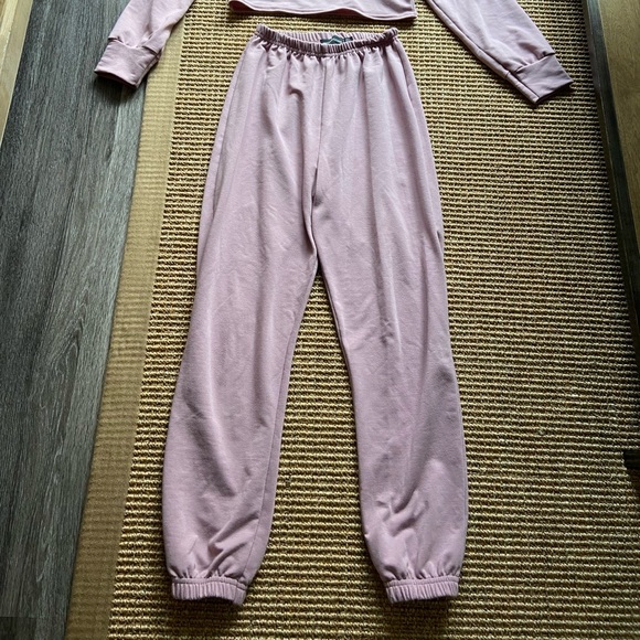 PrettyLittle Thing Crop Jogger Set - Picture 4 of 6